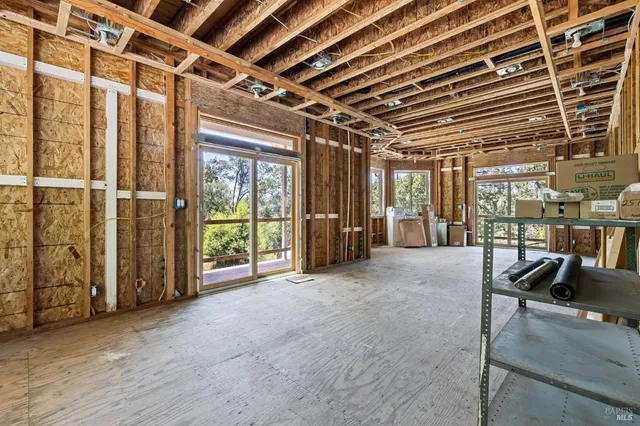 $1,200,000 | 10800 Falstaff Road, Sebastopol, CA 95472