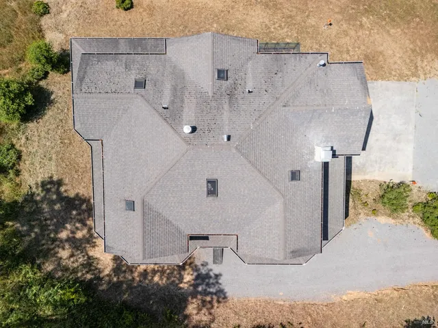 $1,200,000 | 10800 Falstaff Road, Sebastopol, CA 95472