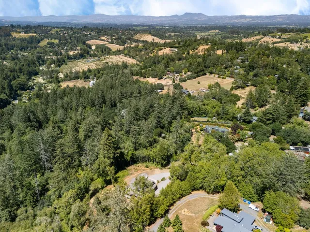 $1,200,000 | 10800 Falstaff Road, Sebastopol, CA 95472
