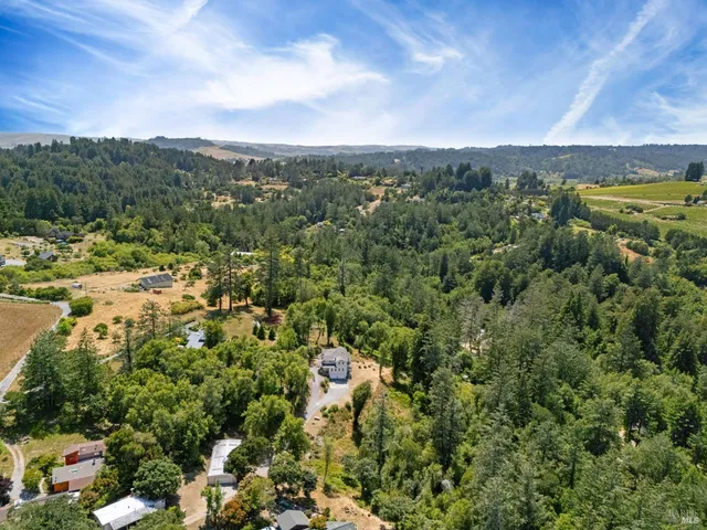 $1,200,000 | 10800 Falstaff Road, Sebastopol, CA 95472