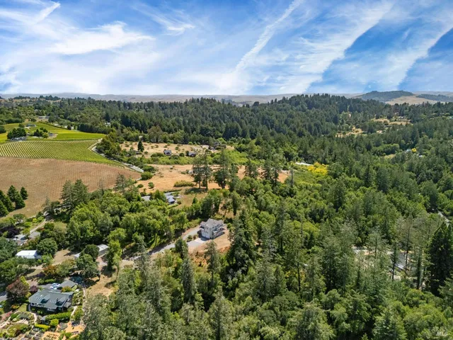 $1,200,000 | 10800 Falstaff Road, Sebastopol, CA 95472