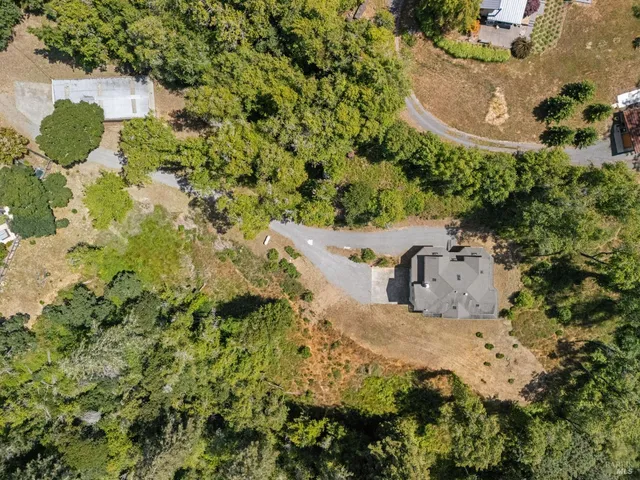 $1,200,000 | 10800 Falstaff Road, Sebastopol, CA 95472
