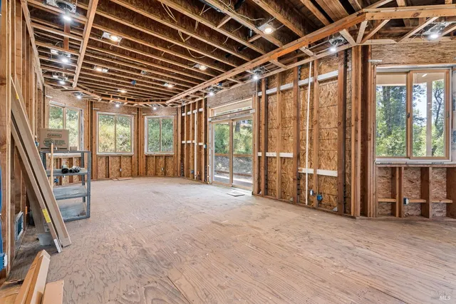 $1,200,000 | 10800 Falstaff Road, Sebastopol, CA 95472