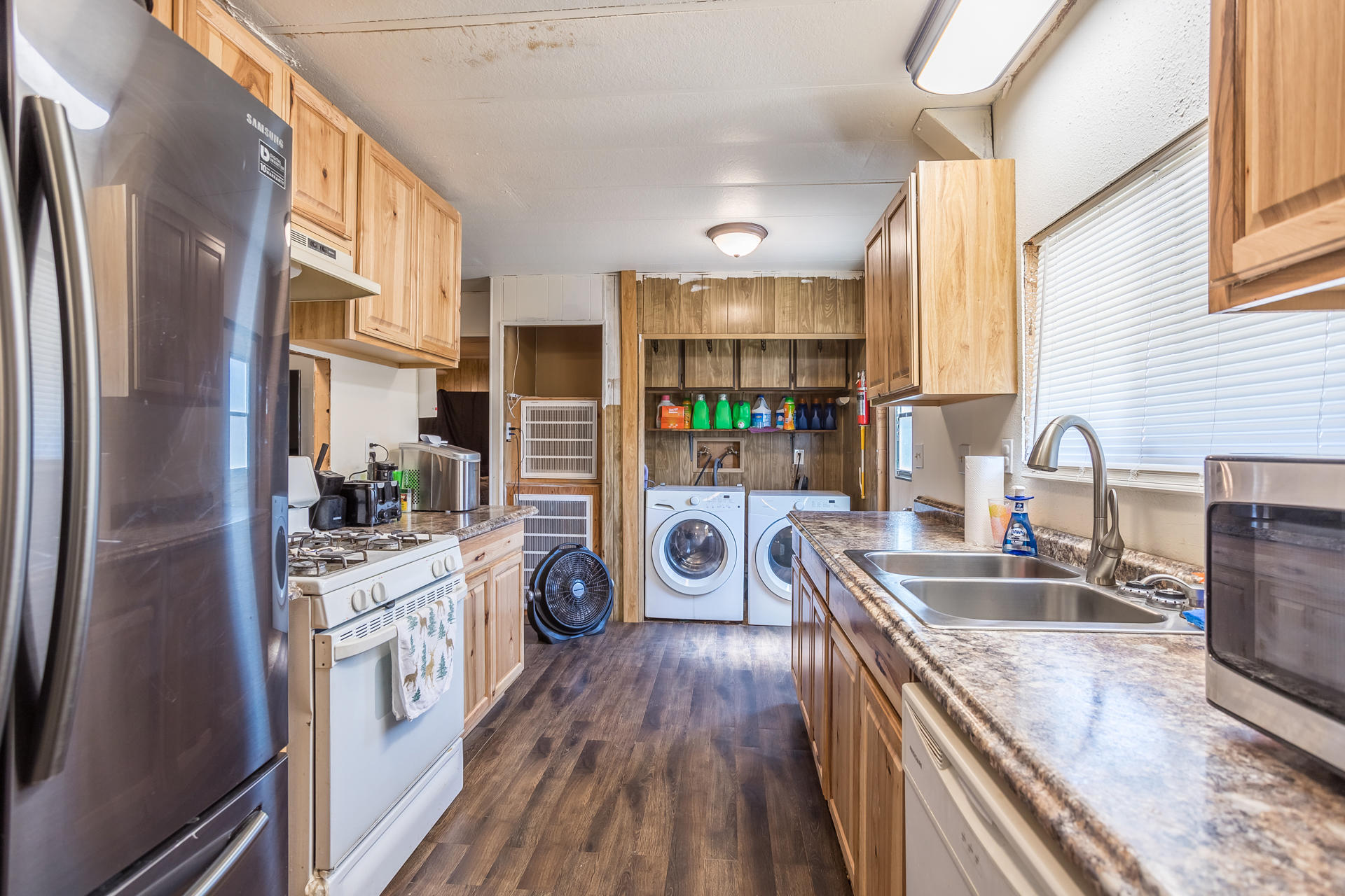 19541 Spring Gulch Road Anderson, CA 96007 - Photo 6 of 20 25 kitchen