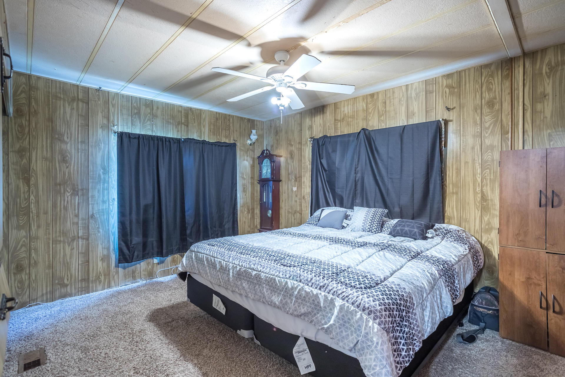 19541 Spring Gulch Road Anderson, CA 96007 - Photo 9 of 20 34 master bedroom