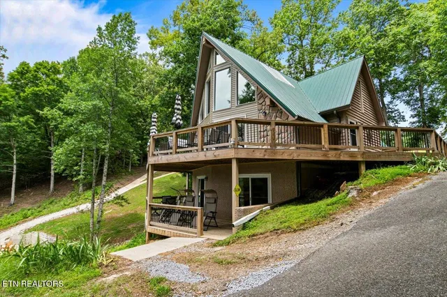 $875,000 | 824 Deerfield Way, La Follette, TN 37766