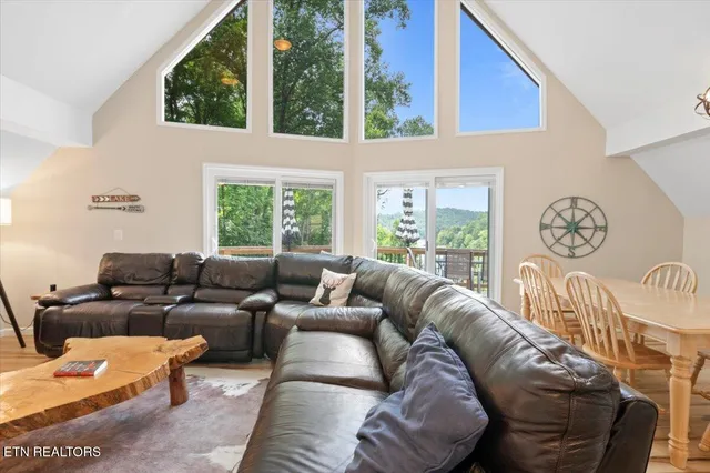 $875,000 | 824 Deerfield Way, La Follette, TN 37766