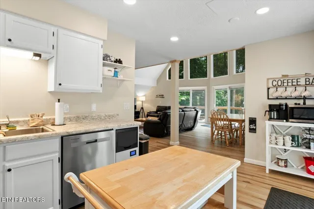 $875,000 | 824 Deerfield Way, La Follette, TN 37766