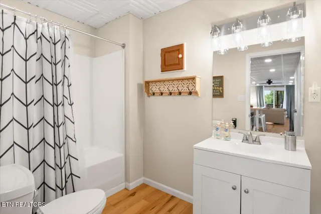 $875,000 | 824 Deerfield Way, La Follette, TN 37766