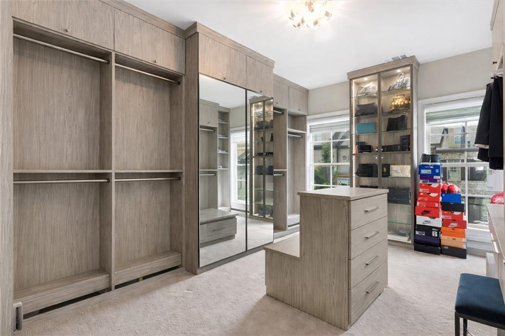 120 Via Roma Woodstock, GA 30188 - Photo 32 of 46