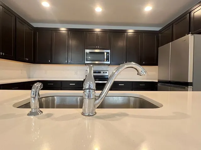 $2,250 | 124 Old Stagecoach Road, Jarrell, TX 76537