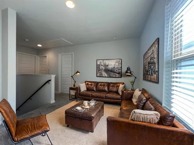 $2,250 | 124 Old Stagecoach Road, Jarrell, TX 76537