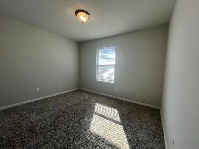 $2,250 | 124 Old Stagecoach Road, Jarrell, TX 76537