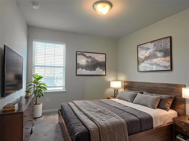 $2,250 | 124 Old Stagecoach Road, Jarrell, TX 76537