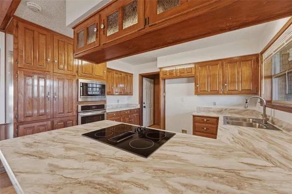 $3,800 | 119 Lakeshore Drive, Waxahachie, TX 75165