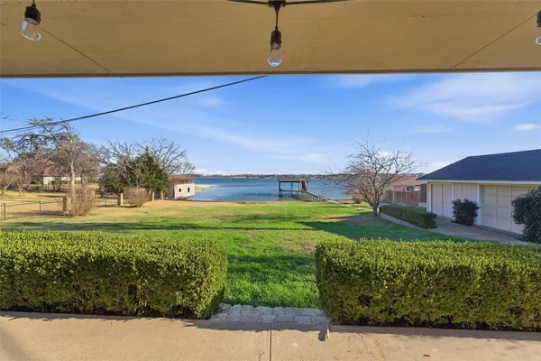 $3,800 | 119 Lakeshore Drive, Waxahachie, TX 75165
