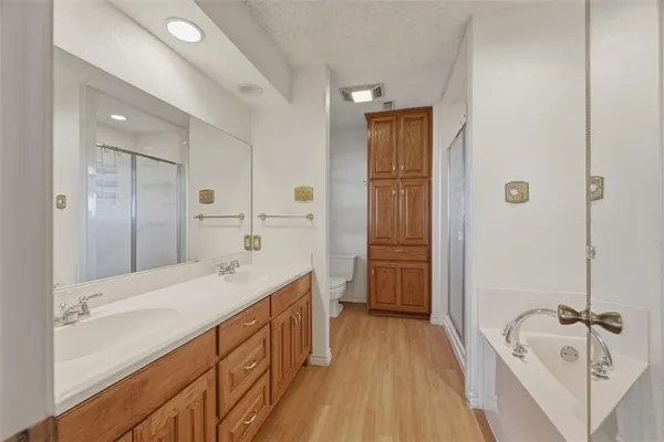 $3,800 | 119 Lakeshore Drive, Waxahachie, TX 75165