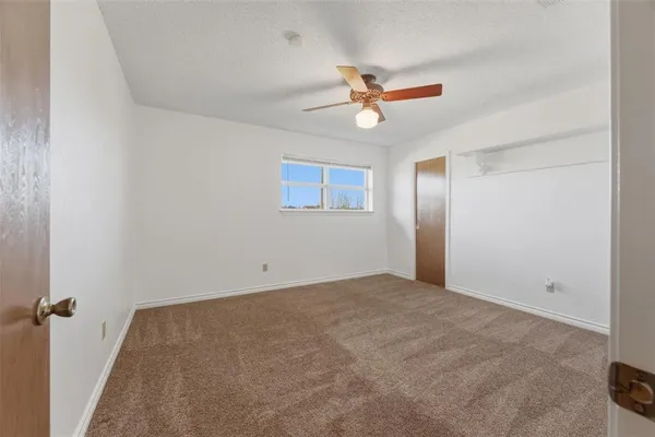 $3,800 | 119 Lakeshore Drive, Waxahachie, TX 75165