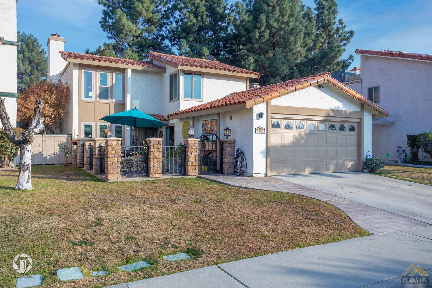 4134 Pinewood Lake Drive, Bakersfield, CA 93309 Compass