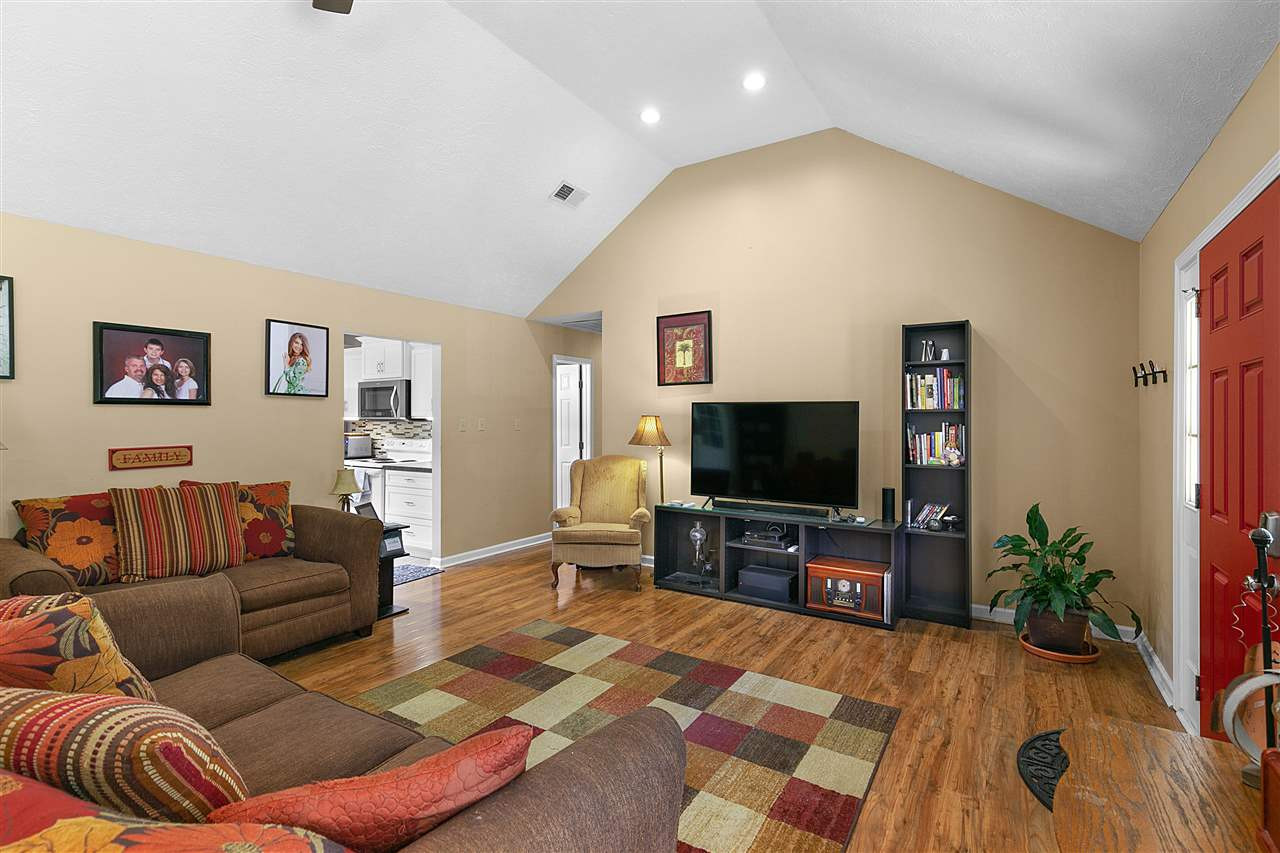 348 Pleasant Plains Road Jackson, TN 38305 - Photo 2 of 19 Photo 2