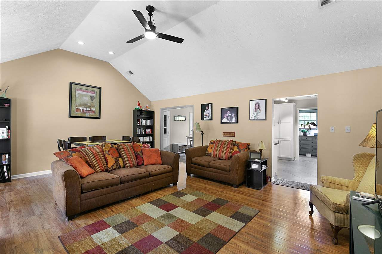348 Pleasant Plains Road Jackson, TN 38305 - Photo 4 of 19 Photo 4