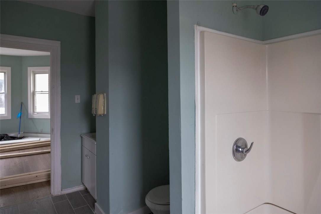 320 Valley Street Providence, RI 02908 - Photo 21 of 34