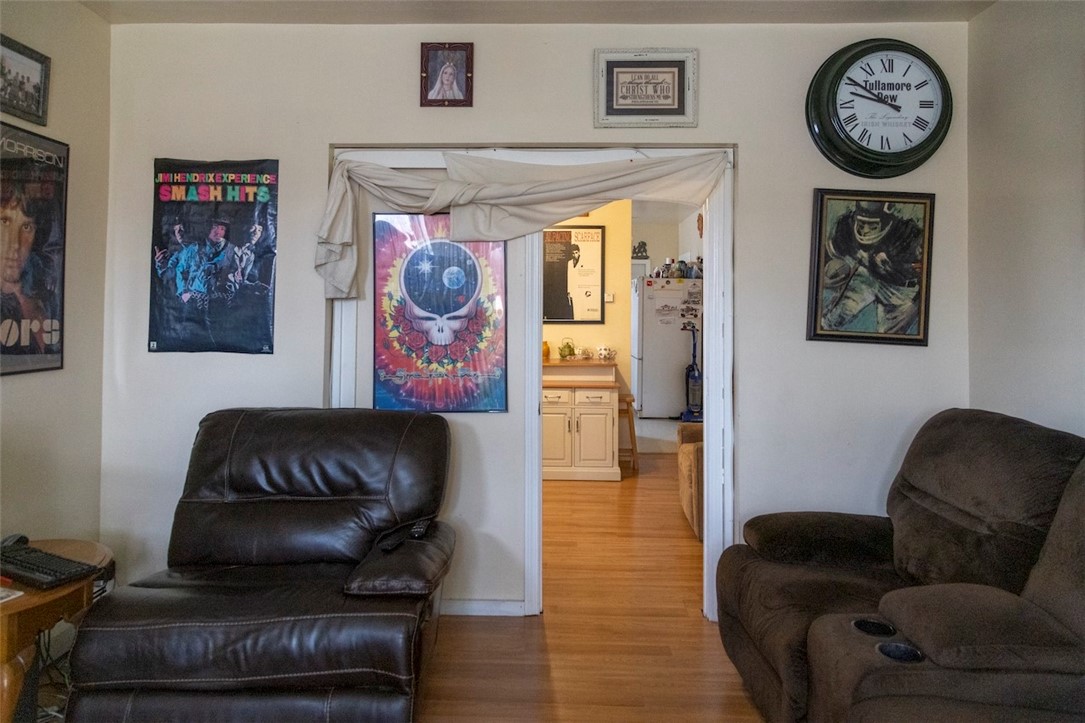 320 Valley Street Providence, RI 02908 - Photo 6 of 34