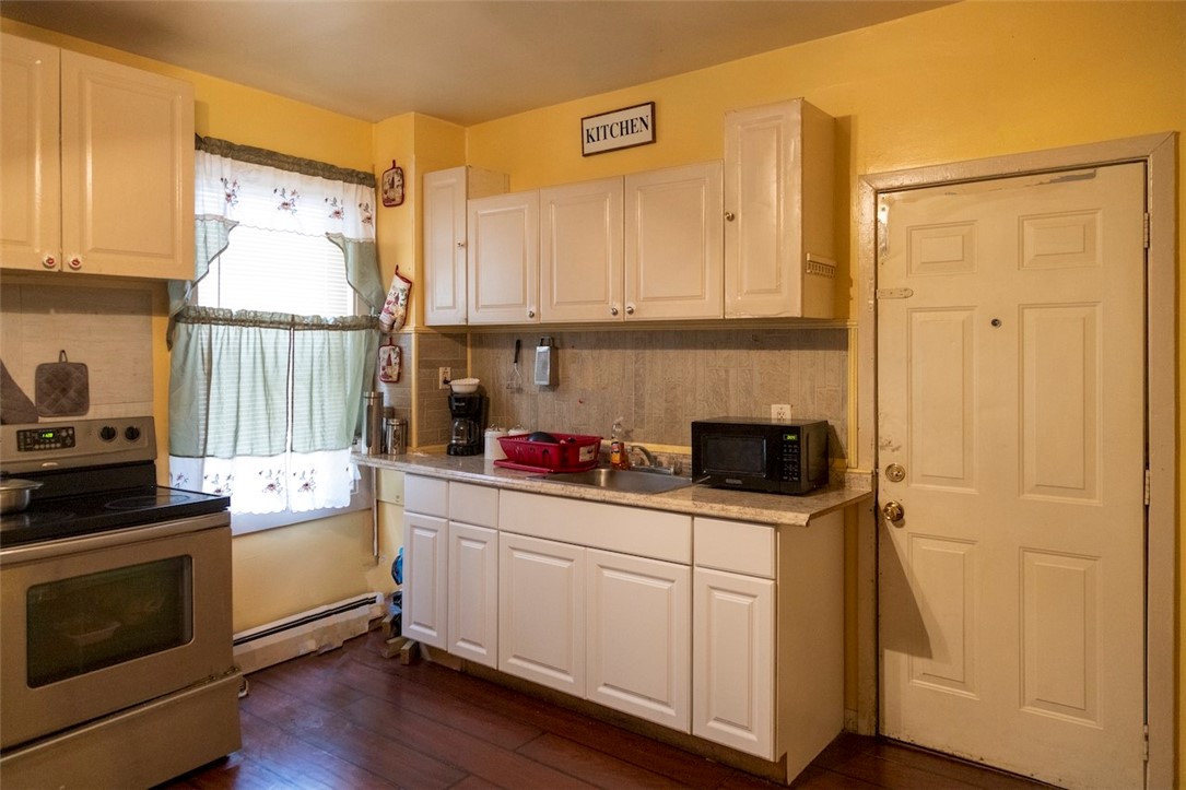 320 Valley Street Providence, RI 02908 - Photo 10 of 34