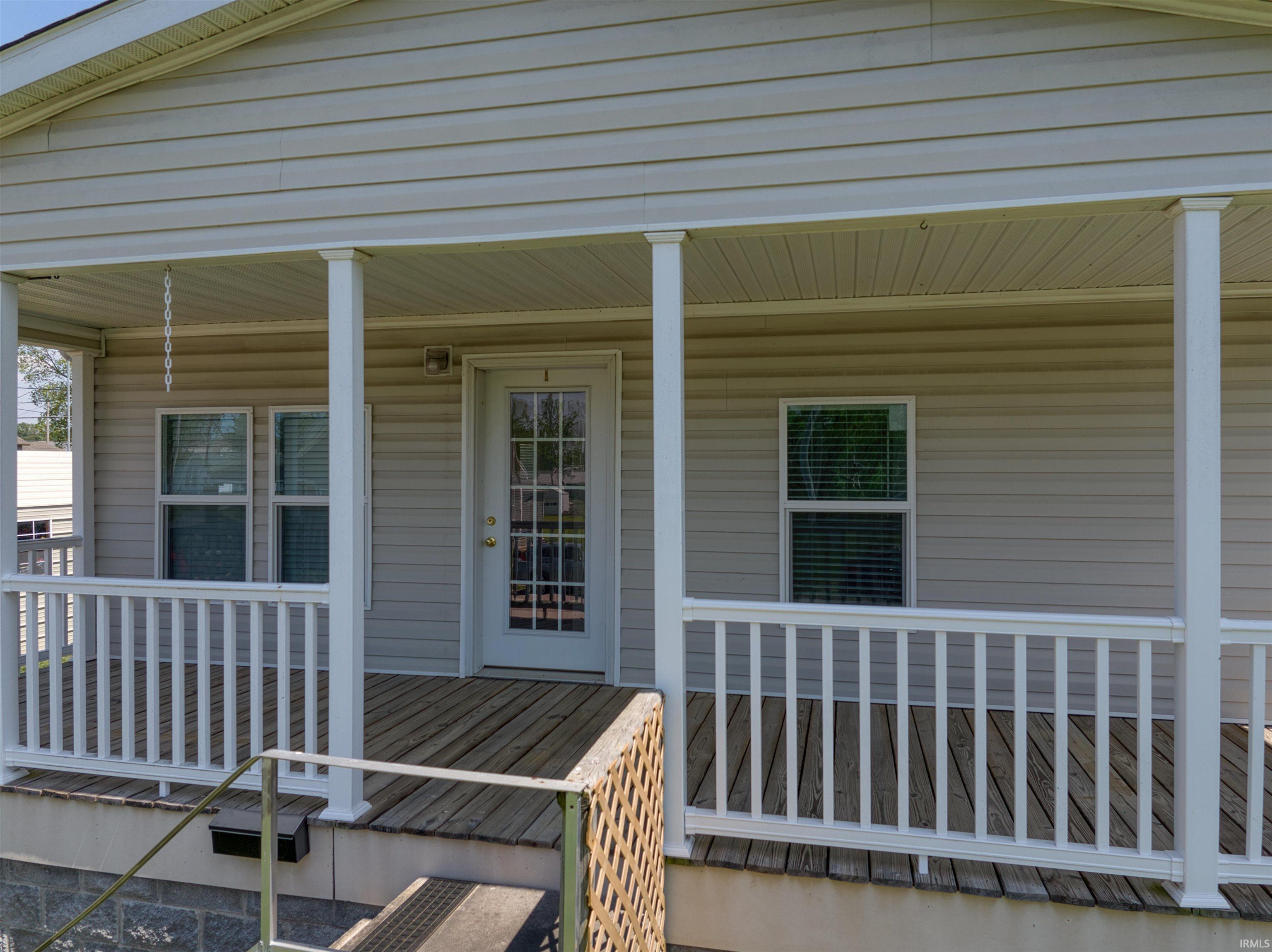 302 South Center Street Fort Branch, IN 47648 - Photo 4 of 36