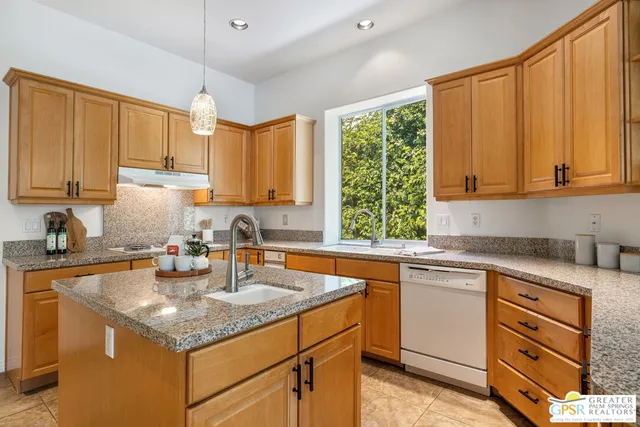 $999,000 | 2 King Edward Court, Rancho Mirage, CA 92270