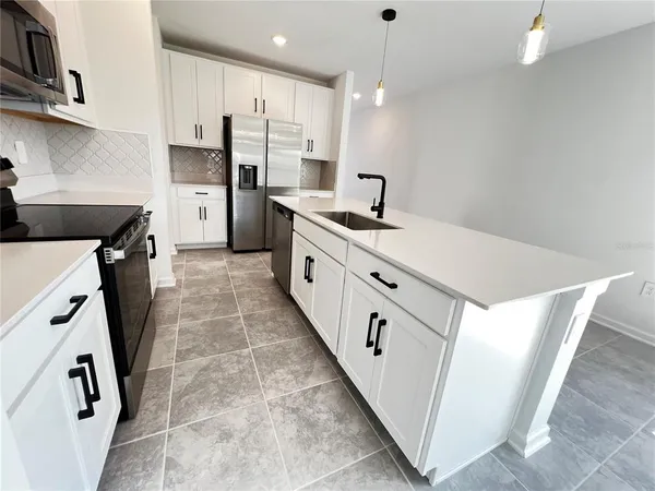 $2,000 | 2010 Punch Bowl Avenue, Davenport, FL 33837
