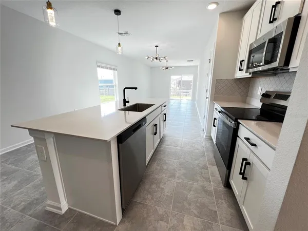 $2,000 | 2010 Punch Bowl Avenue, Davenport, FL 33837