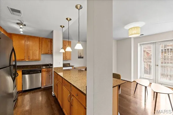 $120,000 | 5330 Pershing Avenue, Unit 205, St. Louis, MO 63112