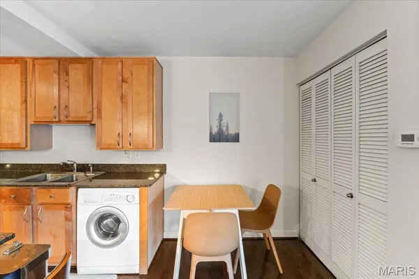 $120,000 | 5330 Pershing Avenue, Unit 205, St. Louis, MO 63112