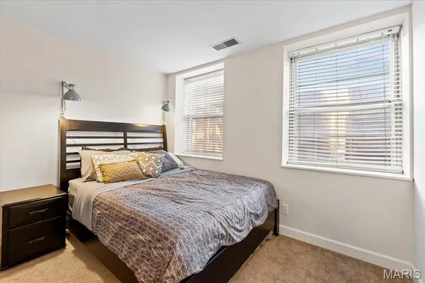 $120,000 | 5330 Pershing Avenue, Unit 205, St. Louis, MO 63112