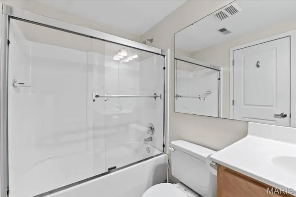 $120,000 | 5330 Pershing Avenue, Unit 205, St. Louis, MO 63112