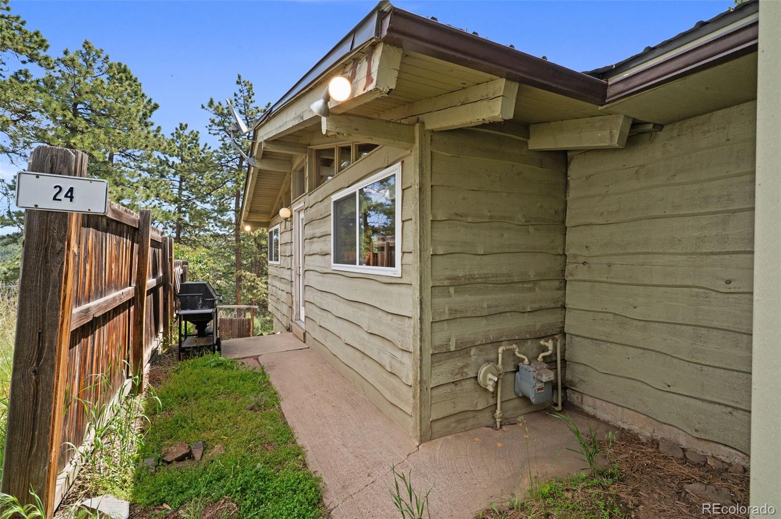 24 Pine Road Golden, CO 80401 - Photo 4 of 50 Gallery Image 4