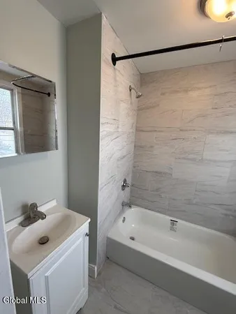 $1,500 | 600 Livingston Avenue, Unit 2, Albany, NY 12206