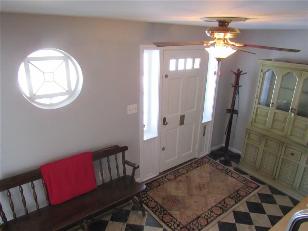 840 Ridgeview Drive Pittsburgh, PA 15228 - Photo 2 of 24 Gallery Image 2