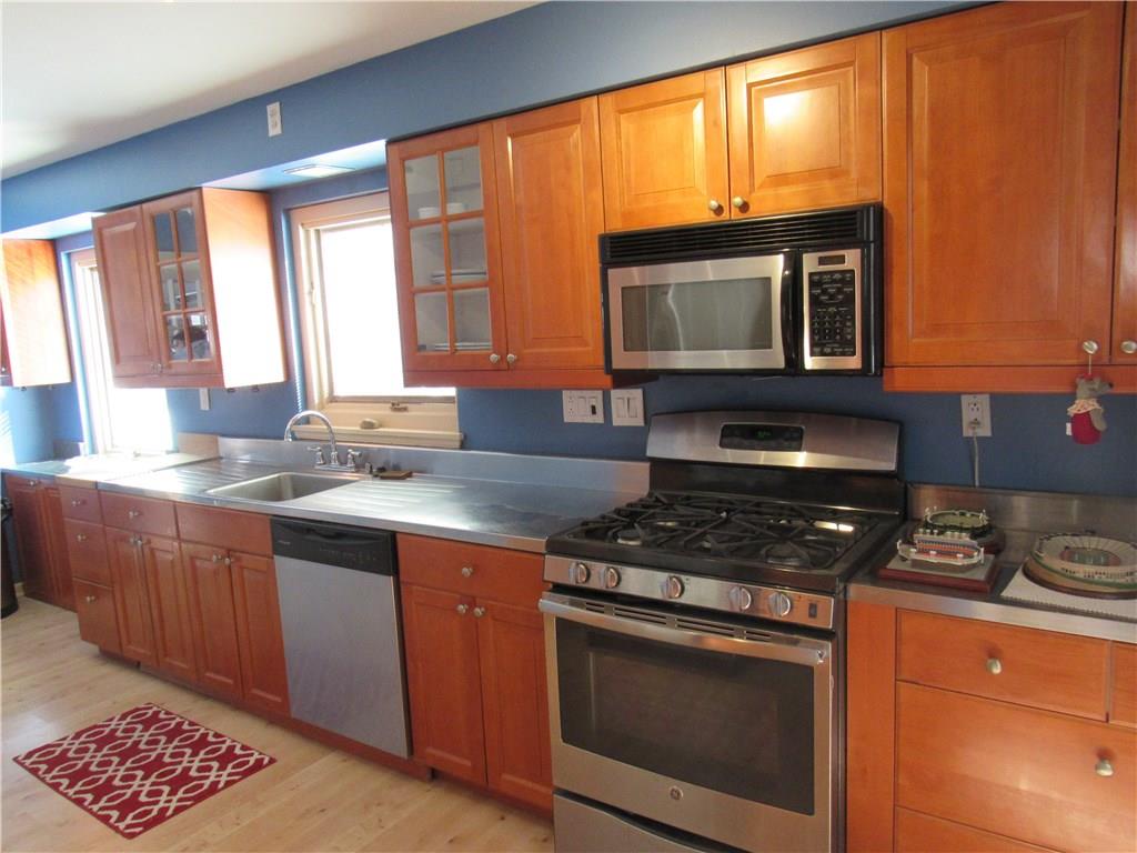 840 Ridgeview Drive Pittsburgh, PA 15228 - Photo 7 of 24 Gallery Image 7