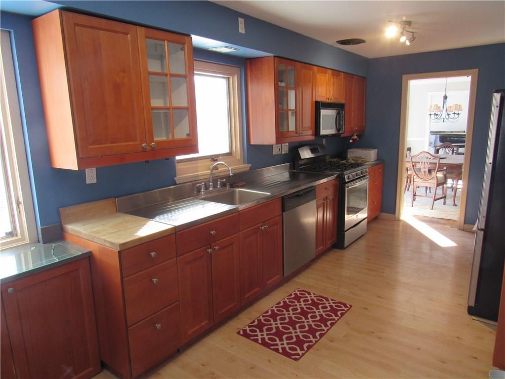 840 Ridgeview Drive Pittsburgh, PA 15228 - Photo 8 of 24 Gallery Image 8