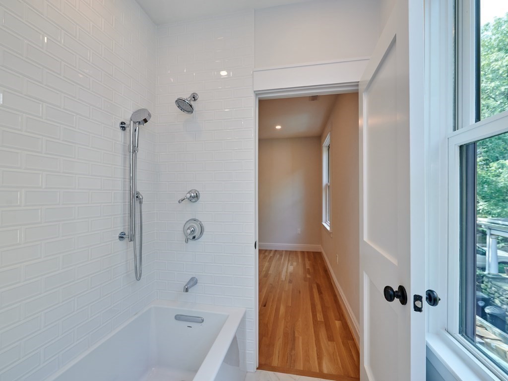 58-60 University Road, Unit 58 Brookline, MA 02446 - Photo 16 of 29 Gallery Image 16