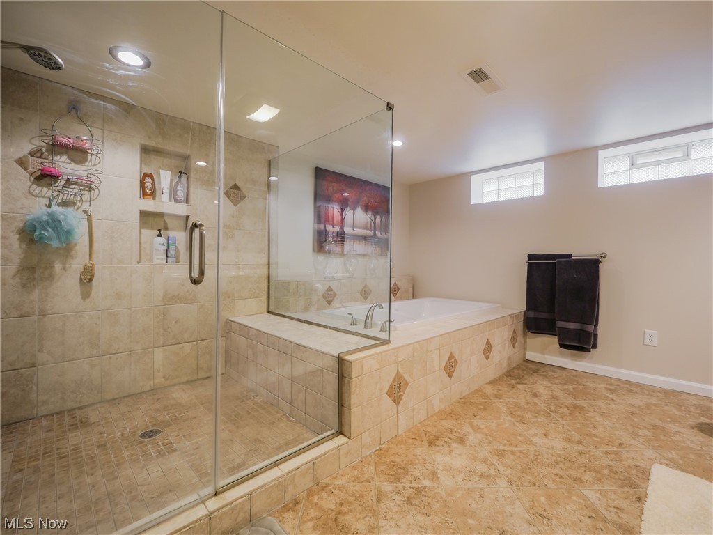 7052 Maplewood Road Parma Heights, OH 44130 - Photo 13 of 22 Gallery Image 13