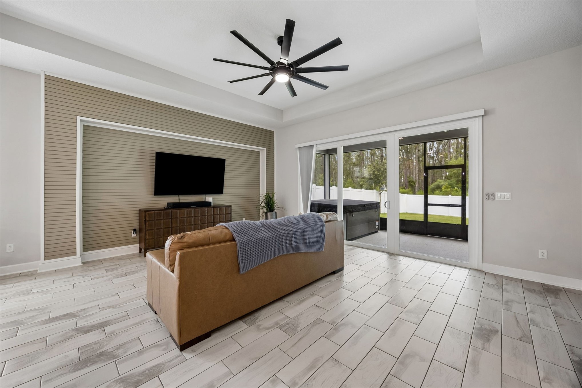 85300 Sandy Rdg Loop Yulee, FL 32097 - Photo 5 of 51 Family Room to Screened Lanai