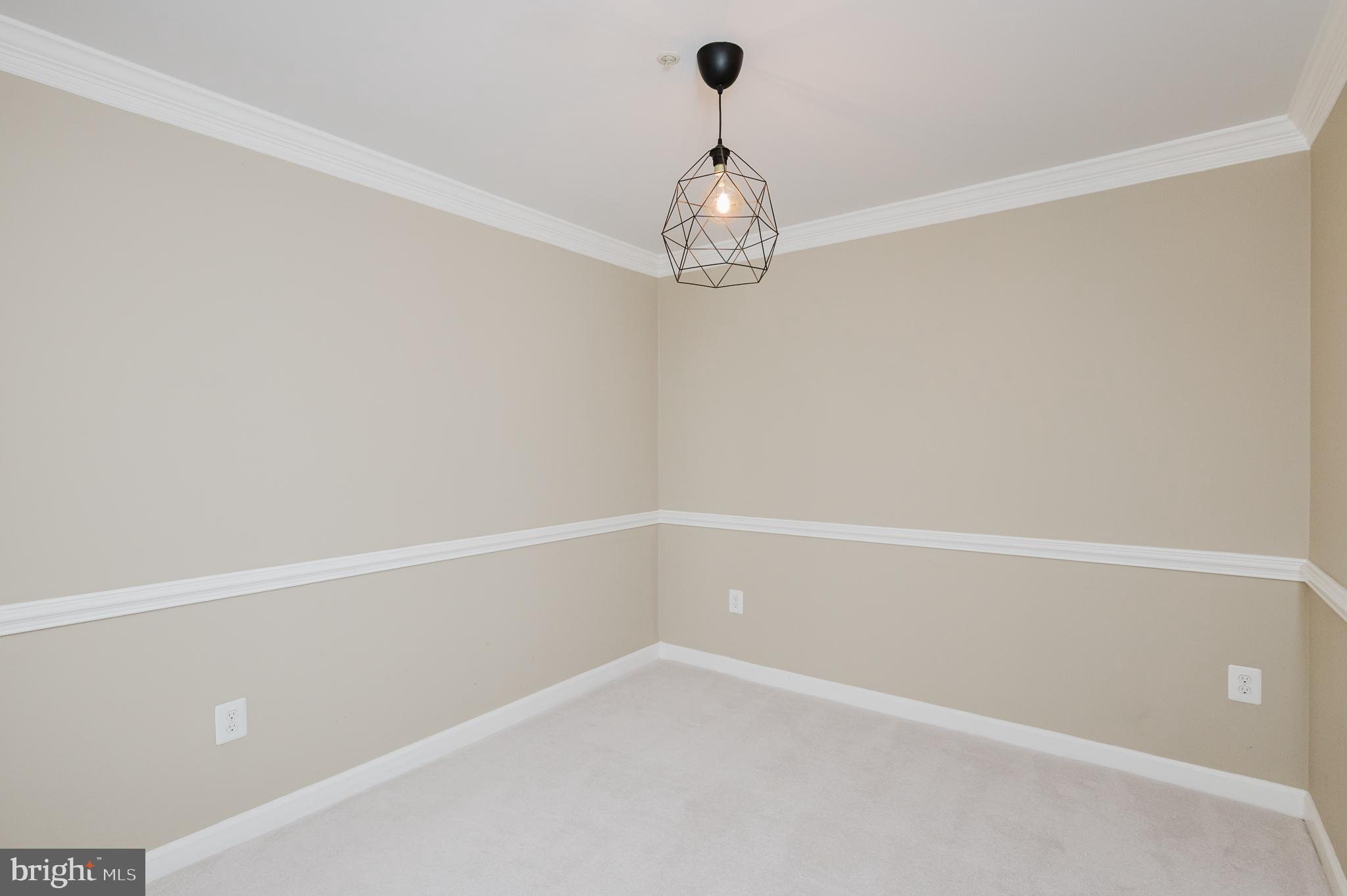 6830 H Hayley Ridge Way, Unit H Baltimore, MD 21209 - Photo 18 of 43 Dining Room - molding accents