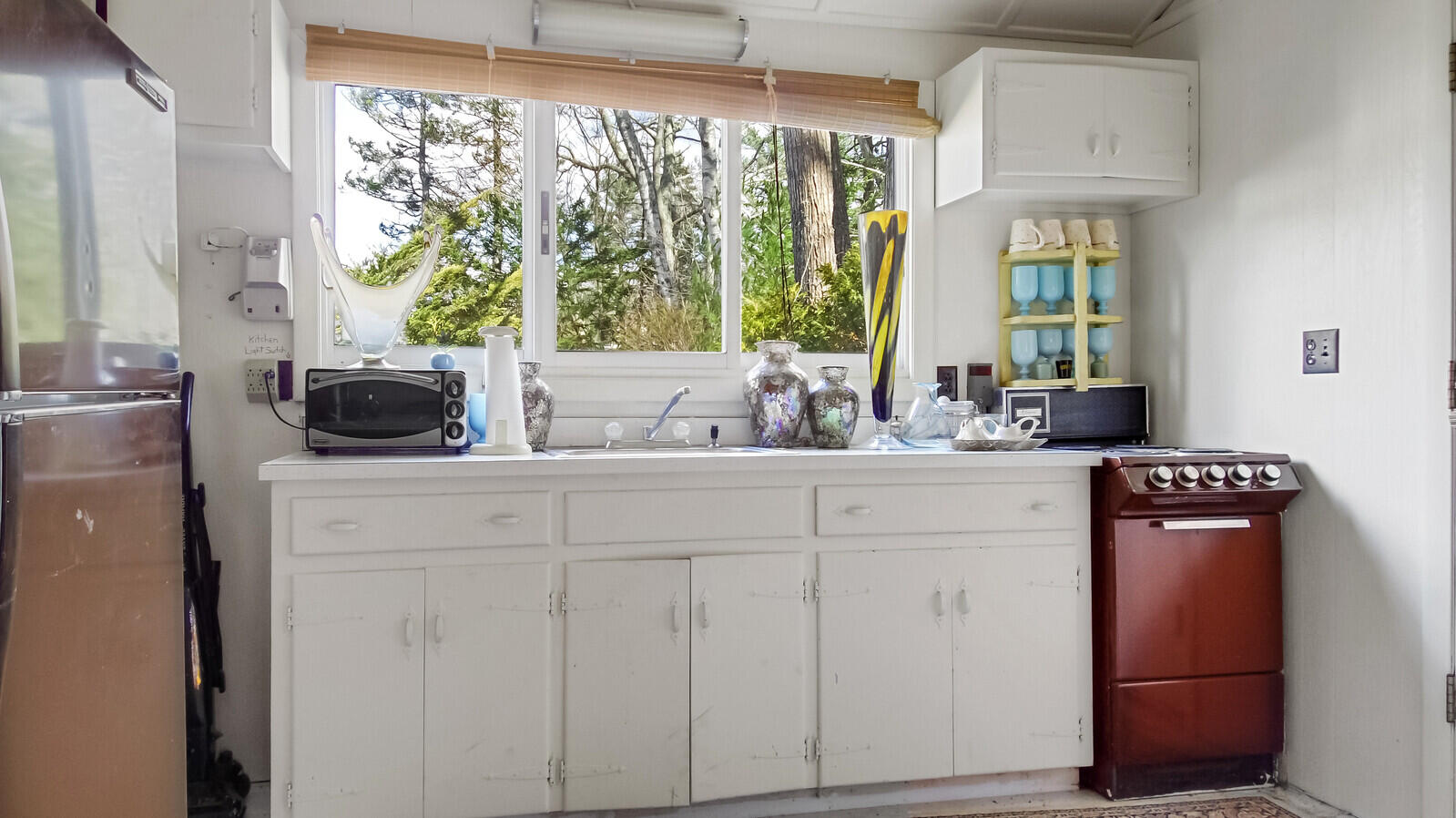 45 Delano Road Boothbay, ME 04571 - Photo 43 of 54 39 Guest house kitchen