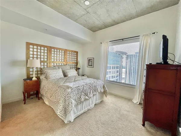 $2,700 | 155 South Court Avenue, Unit 2016, Orlando, FL 32801