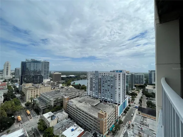 $2,700 | 155 South Court Avenue, Unit 2016, Orlando, FL 32801