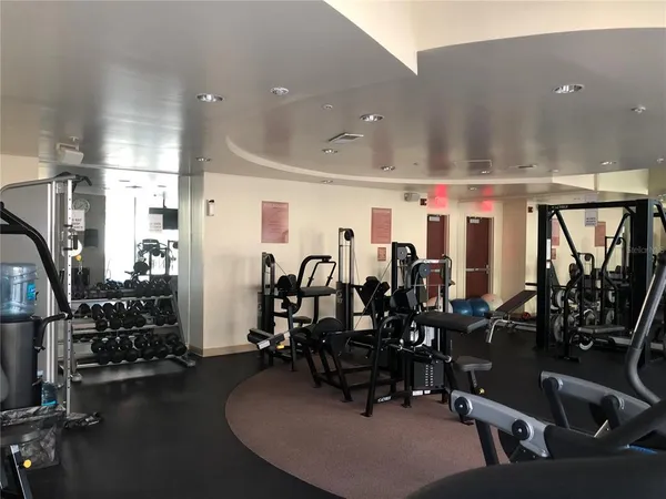 $2,700 | 155 South Court Avenue, Unit 2016, Orlando, FL 32801