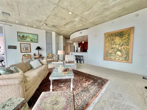 $2,700 | 155 South Court Avenue, Unit 2016, Orlando, FL 32801